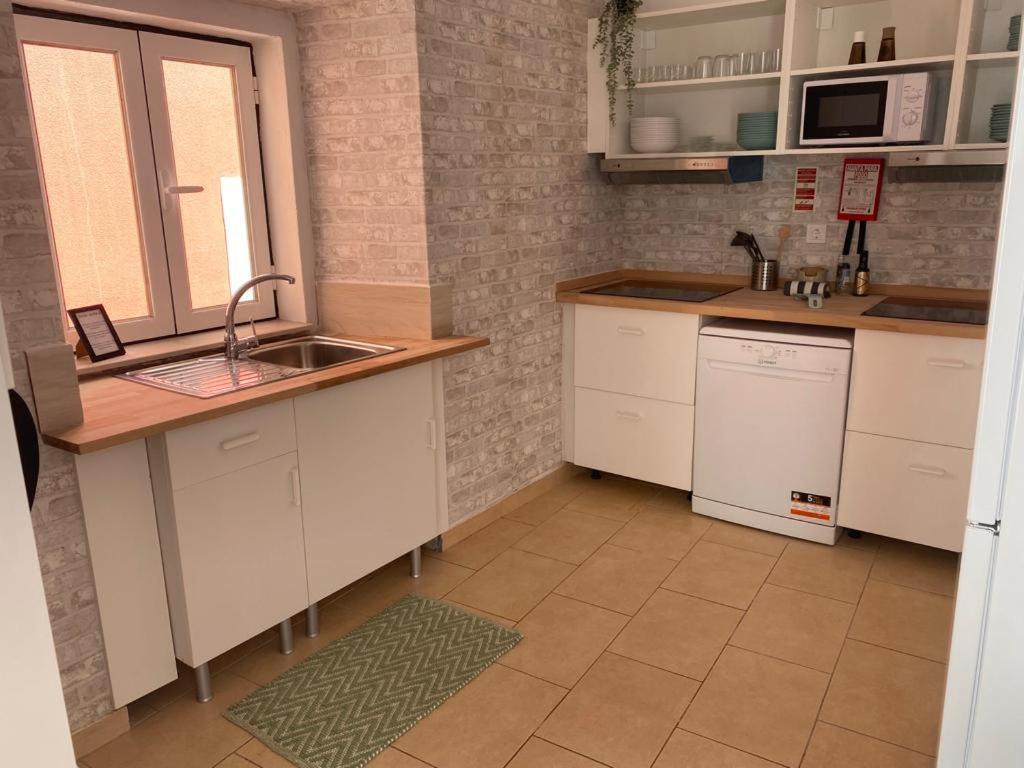 سيتوبال 5 Senses Hostel المظهر الخارجي الصورة